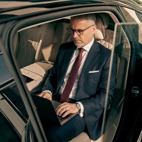 corporate travel tomas limo 21