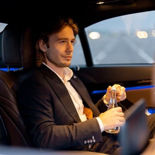 corporate travel tomas limo 4